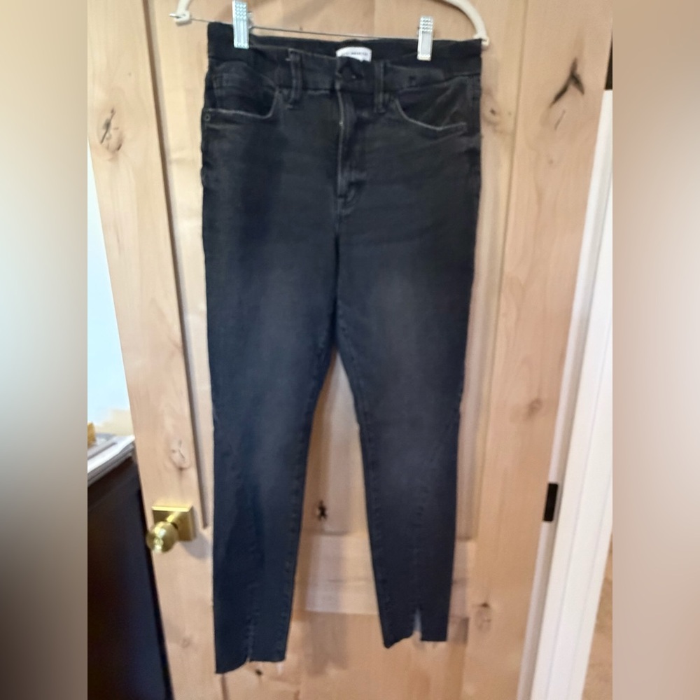Good American good legs, twisted slit, skinny jeans